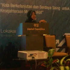 Risma: Pembangunan di Surabaya Sudah Sangat Hemat