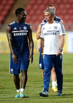 Mourinho Tak Salahkan Essien