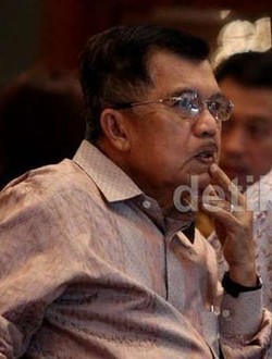 JK Soal Jilbab Polwan: Gampang, Lihat Saja Polisi Muslimah di Inggris