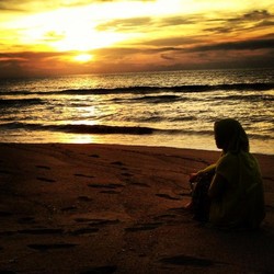 Sunset Emas di Pantai Jangka, Aceh