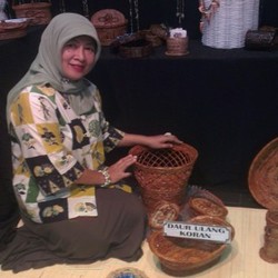 Di Tangan Orang Kreatif, Sampah Juga Bisa Jadi Uang