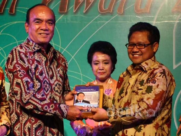 Kemenakertrans Gelar Transmigrasi Award 2013