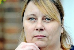 Nyeri Usai Operasi, Ternyata Ada Sarung Tangan di Perut Wanita Ini