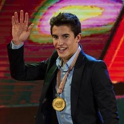 Marc Marquez Naik Meja Operasi