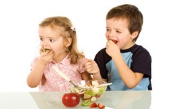 Alpukat, Ubi dan Tomat, Makanan Super yang Bagus Diberikan pada Batita (1)