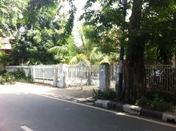 Perampok Hilang dari Kepungan, Warga Sempat Cek Gorong-gorong di Paseban