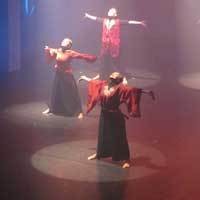 Pendiri Batavia Dance Company, Belajar Tari Tradisi dari Gumarang Sakti