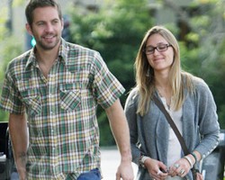 Foto: Memori Kemesraan Paul Walker dan Kekasihnya, Jasmine