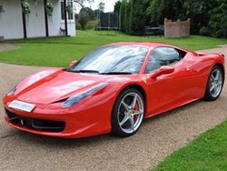 Lagi, Bocah Kendarai Mobil Ferrari