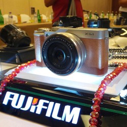 Fujifilm X-M1, Kamera Mirrorless X-Series Ramah Kantong