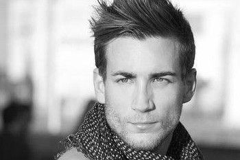 Ini Dia Manuel Rico, si Dokter Kandungan yang Ganteng