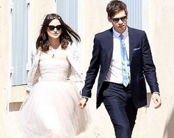  Trik Recycle Gaun Pengantin Jadi Baju Pesta Ala Keira Knightley