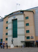 Mengunjungi Si Biru Stamford Bridge