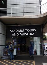 Mengunjungi Si Biru Stamford Bridge