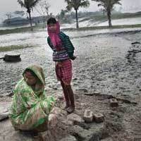 Sekaratnya Bumi Dalam Bidikan Foto Jurnalistik Kadir van Lohuizen