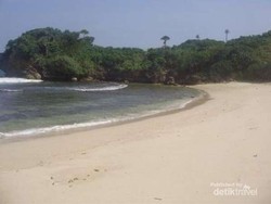 Pantai Peh Pulo, Sekeping Surga di Blitar