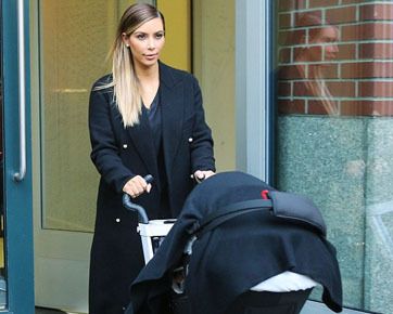 Dibilang Tak Bisa Urus Anak, Kim Kardashian Langsung Pencitraan