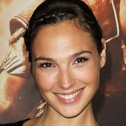 Gal Gadot Perankan Wonder Woman di Sekuel Man of Steel