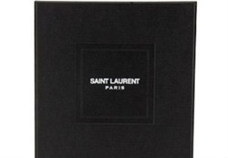 Saint Laurent Rilis Stocking Penuh Swarovski, Jadi Favorit Kate Moss dan Lady Gaga