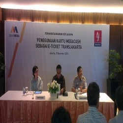 Pakai MegaCash, Bayar TransJakarta Tak Perlu Repot