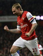 Arsenal Atasi Hull 2-0