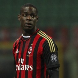 Balotelli Bikin Kesal Batistuta 