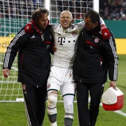 Cederanya Serius, Robben Absen Enam Pekan