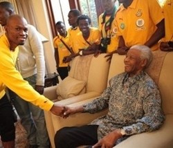 Kisah Asmara Mandela, Menikah 3 Kali Hingga Ditolak Teman Lama