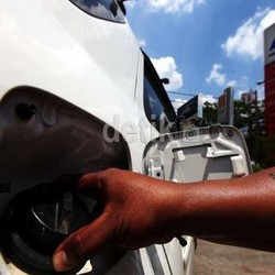 Tak Mau Antre di SPBU, Anda Bisa Panggil Tukang Pasang RFID ke Kompleks Rumah