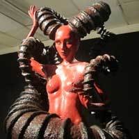 Patung Tiga Dimensi Karya Amalia Sigit Padukan Spektrum Warna