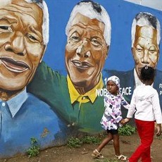 Ramah di Depan Publik, Mandela Ternyata Tak Akrab dengan Anaknya 