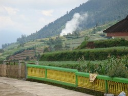 Kawah Candra Dimuka dan Sisi Lain Dieng