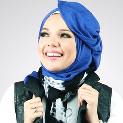  Ini Doa Dewi Sandra Saat Ragu untuk Berhijab