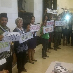 Aksi Demo Warnai Jelang Penutupan Konferensi WTO di Bali