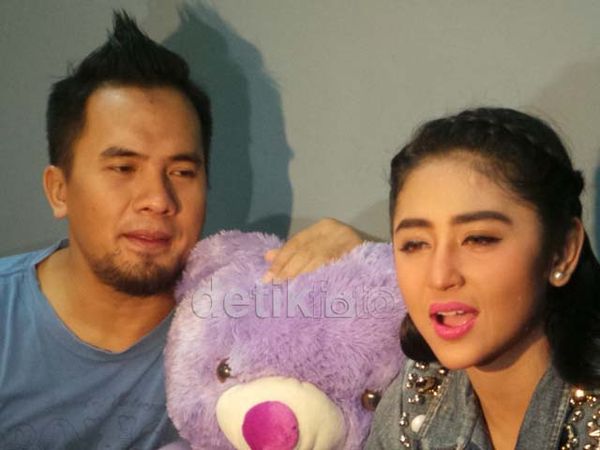 Dewi Persik dan Saipul Jamil Mengenang Masa Lalu