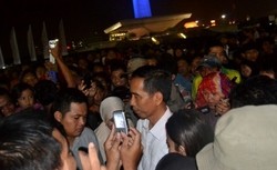 Jokowi Sedot Perhatian Warga yang Nonton Festival Keraton se-Dunia