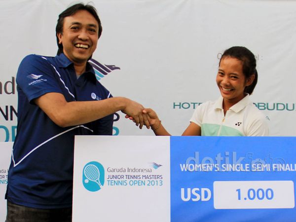 Deria & Diandra Juara Tiga Garuda Indonesia Tennis Open