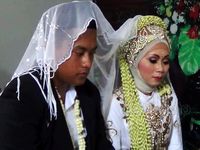 KUA Lamongan Tetap Nikahkan Pengantin di Hari Libur