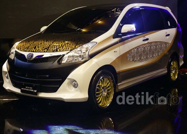 Lima Mobil Spesial Ultah Avanza