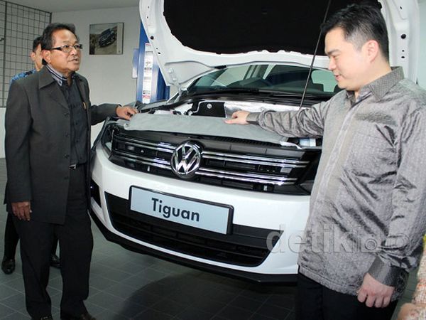 Peresmian Diler VW Kemayoran