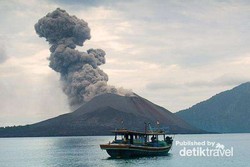 Saat Anak Gunung Krakatau Menarik Perhatian 