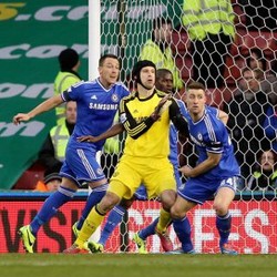 Mourinho Soroti Lini Belakang The Blues