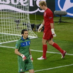 Buffon Bandingkan Situasi Casillas dan Joe Hart