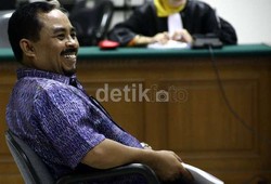 Menanti Hasil Pembelaan Luthfi Melawan Tuntutan Jaksa