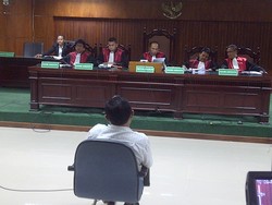 Hakim: Luthfi Beri Citra Buruk Bagi Partai Politik