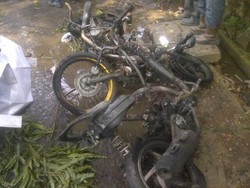  Tabrakan KRL vs Truk Tangki, Sejumlah Motor Hangus Terbakar