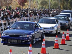 Konvoi Mobil Sport Mengenang Paul Walker