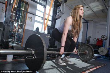 Laresce Browne, si Cantik Berpenyakit Sendi yang Jadi Juara Angkat Besi