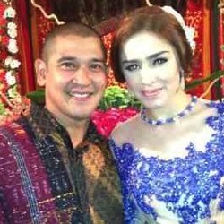 Akad Nikah Yasmine Wildblood dan Abi Yapto Digelar Tertutup