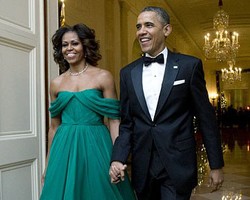 Foto: Gaun Elegan Seksi Michelle Obama
